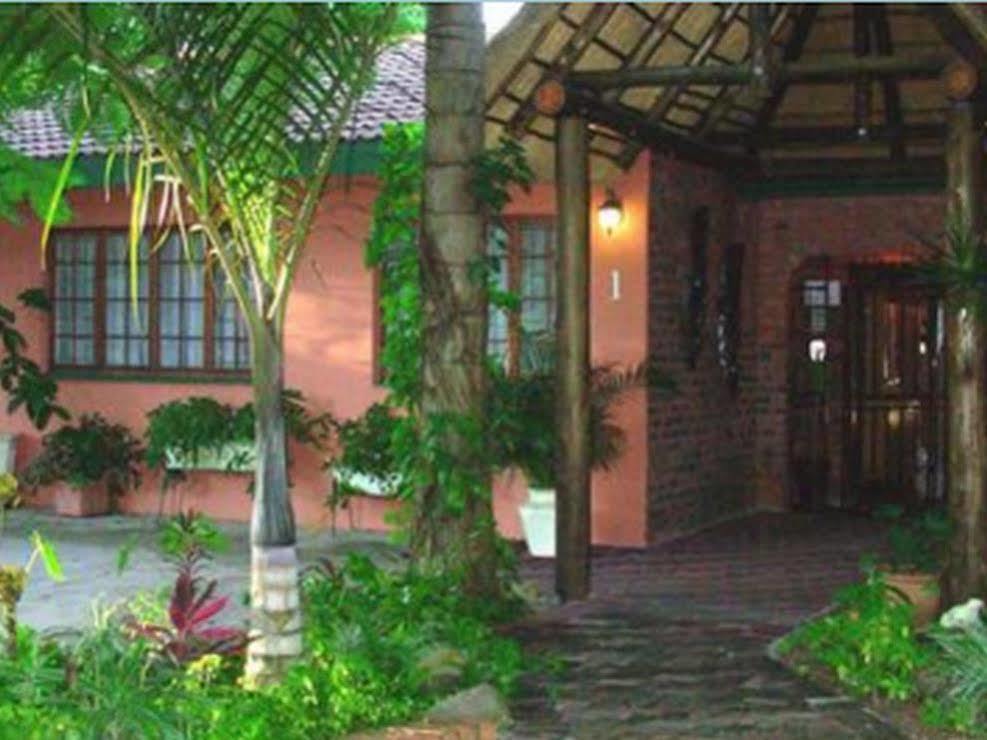 Maputaland Guest House Сент-Люсия Экстерьер фото