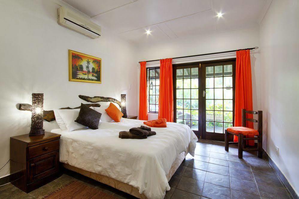 Maputaland Guest House Сент-Люсия Экстерьер фото